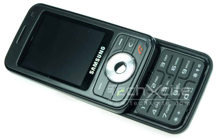 SAmsungi450-01