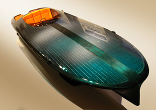 Czeers_mk1_solar_boat_angle