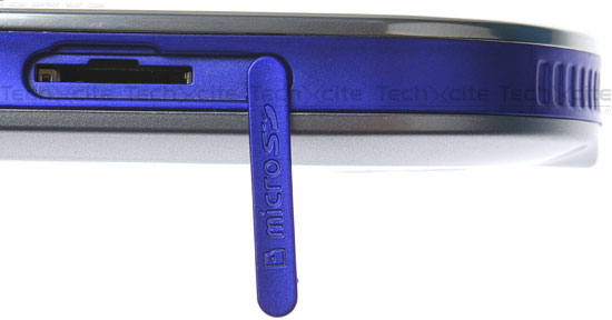 SamsungM7600-013