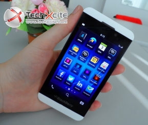 Review : รีวิว BlackBerry Z10 BB สายพันธุ์ใหม่ จอใหญ่ไร้ปุ่ม พร้อมระบบปฏิบัติการใหม่ ไฉไลกว่าเดิม!!!