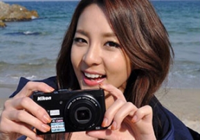Camera : รวมคนดังถือกล้อง Nikon มิน่าล่ะคนใช้กล้อง Nikon มักจะหน้าตาดี