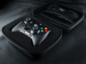 จอยคอนโทรลเลอร์ขั้นเทพเหนือชั้นยิ่งกว่าใคร Razer Sabertooth”