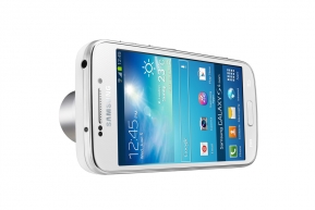 Android: Samsung Galaxy S4 Zoom เปิดจองแล้วราคา 20000 บาทนิดๆ!