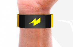 Gadget: ขอแนะนำ Pavlok Wristband รักษาสุขภาพแบบคุมเข้ม...ทำผิดเจอไฟช็อต!