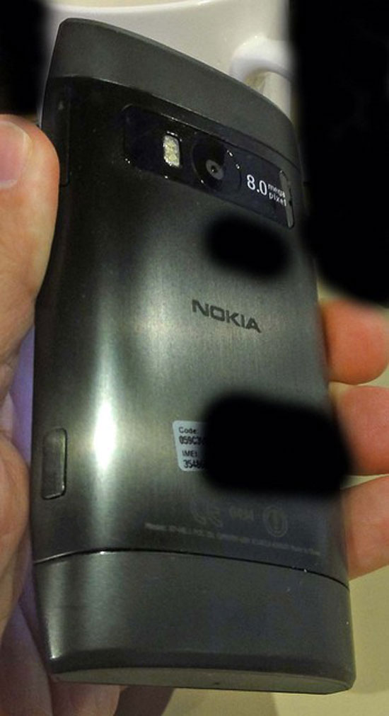 โนเกีย - Nokia X7