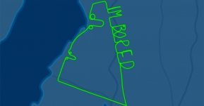 ว่างหรือเหงา?! นักบินนำเครื่องขึ้น วาดตัวอักษรบนท้องฟ้าว่า “ฉันเบื่อ”