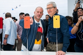 Jony Ive ลาออก ทำให้มูลค่าบริษัท Apple ลดลงหลายพันล้านดอลลาร์