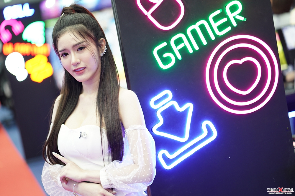 Pretty : ถ่ายภาพสาวๆพริตตี้งาน Thailand Mobile Expo 2020 มาให้ชมกันอีกแล้ว