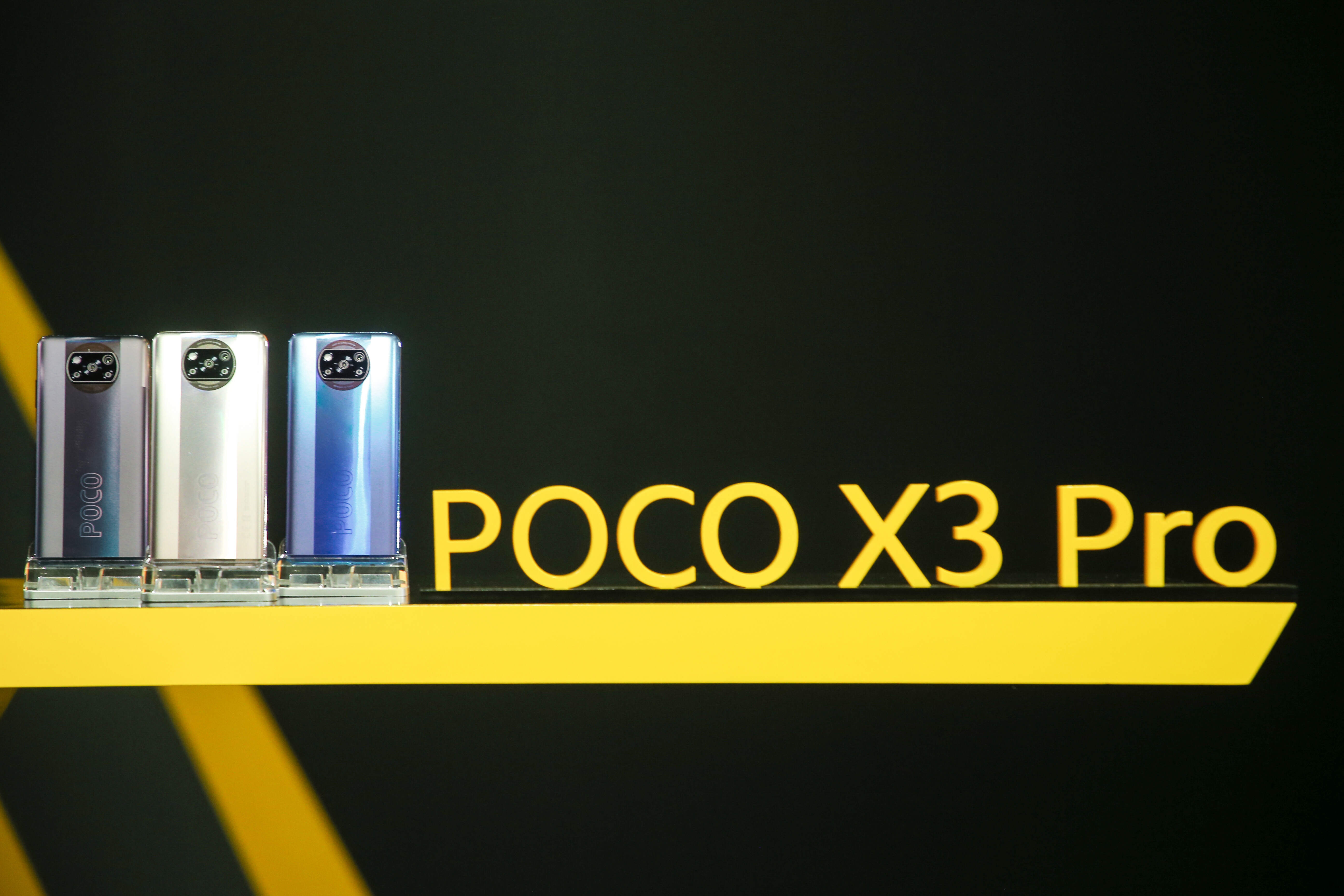 Поко компания. Redmi 9c. Поко компания. Poco m3 pro 5g коробка. Поко бренд.