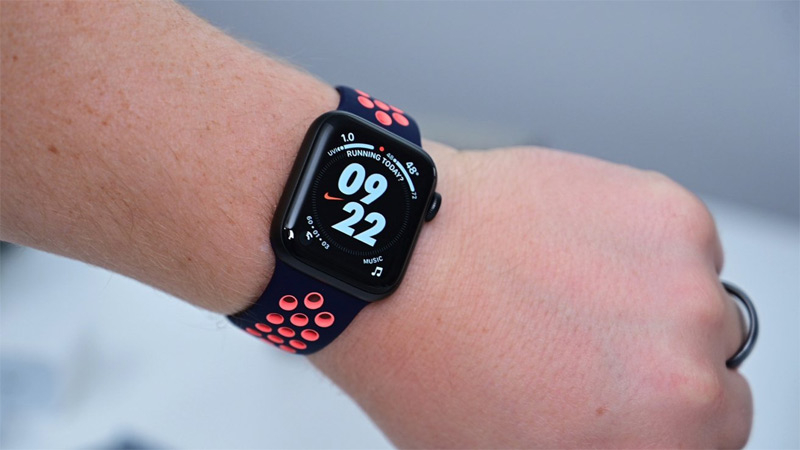 Apple ลือกำลังพัฒนา Apple Watch รุ่นทนทาน กันกระแทกได้ อาจเปิดตัวในปี 2021 นี้เลย