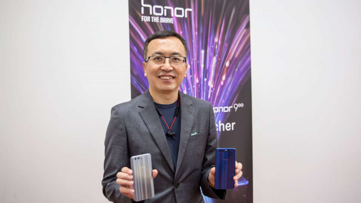 CEO ของ Honor ออกมาพูดอย่างชัดเจนว่าพวกเขาจะสนใจแต่ธุรกิจ Smartphone จะไม่ลงไปยุ่งกับตลาดรถยนต์ไฟฟ้าอย่างแน่นอน