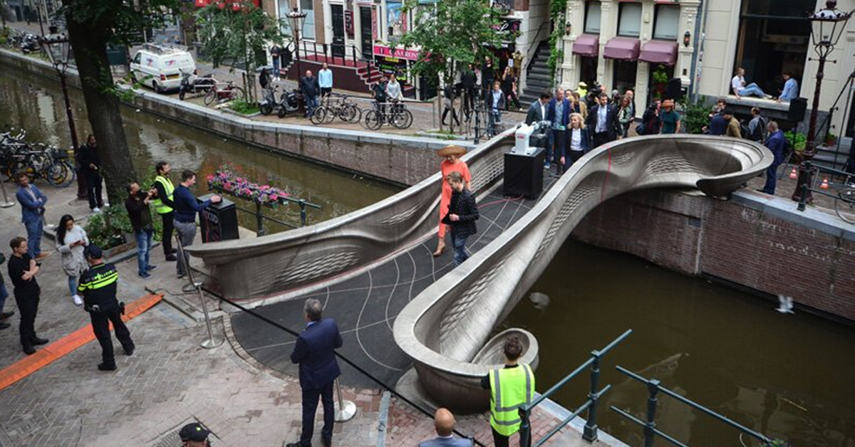 สะพานพิมพ์ด้วย 3D ถูกติดตั้งใช้งานจริงแล้วครั้งแรกของโลกที่อัมสเตอร์ดัม