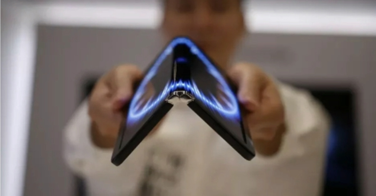 LG โชว์ดีไซน์หน้าจอสมาร์ทโฟนพับได้แห่งอนาคต สามารถพับได้ 360 องศา