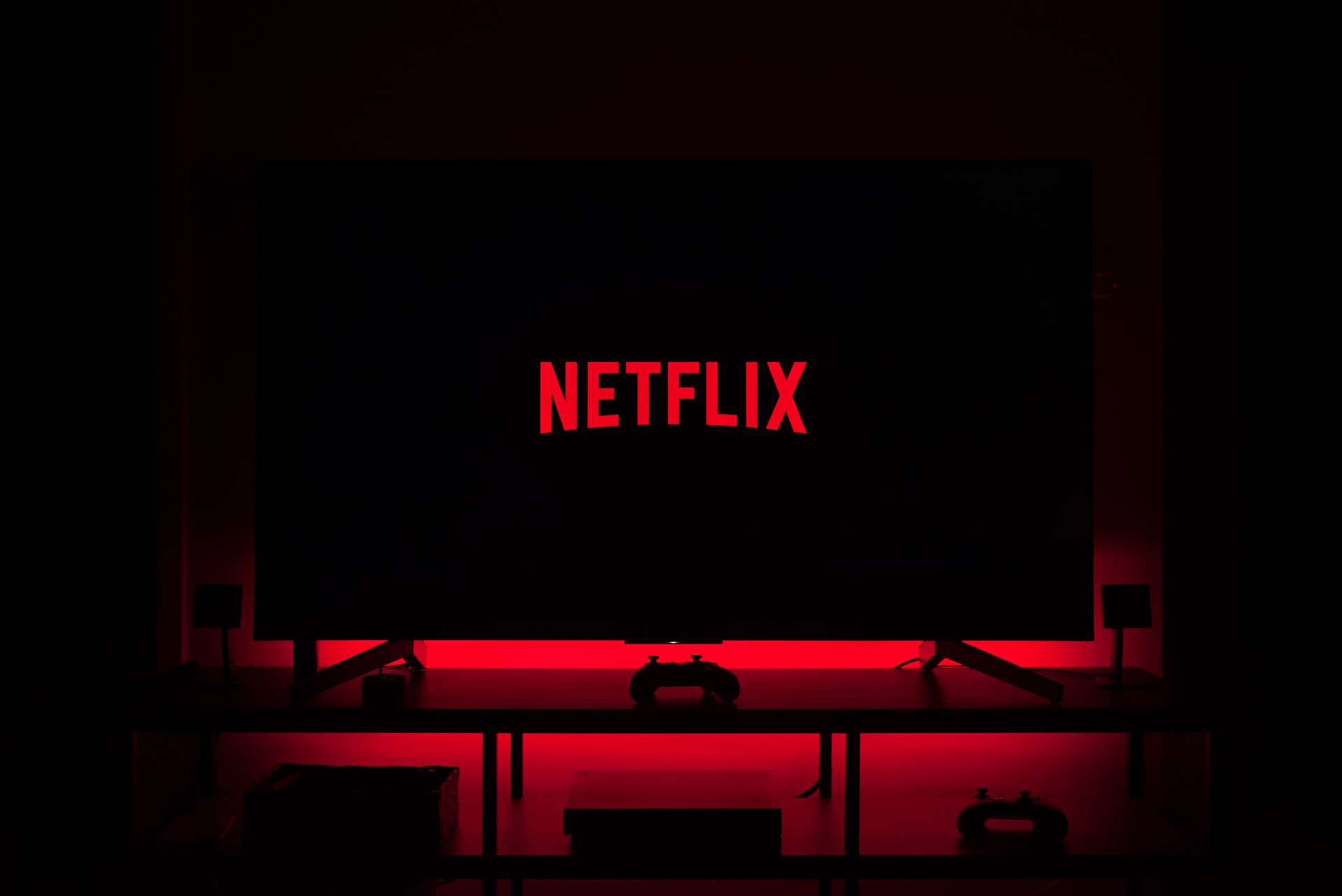 Netflix ให้เล่นโฆษณาแบบขัดจังหวะระหว่างรับชม แต่จะลดราคาค่าสมาชิกลง