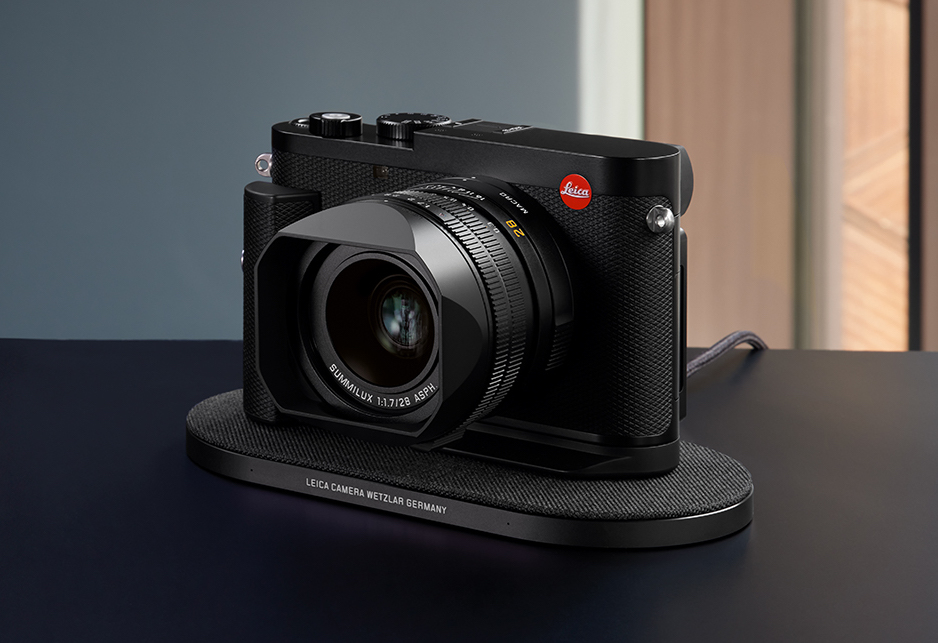 ตื่นเต้นที่สุด! Leica มีจอพับได้แล้วกับการเปิดตัวกล้อง Leica Q3 ด้วยราคาเปิดตัว 223,000 บาท