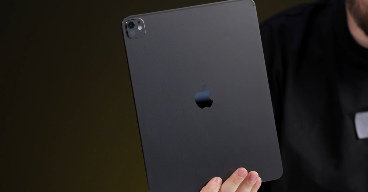 หลุดยกกล่อง! YouTuber รัสเซีย โชว์ Unbox 'M5 iPad Pro' ก่อน Apple เปิดตัว สเปกแรงขึ้น 33% แต่ดีไซน์เดิมเป๊ะ!